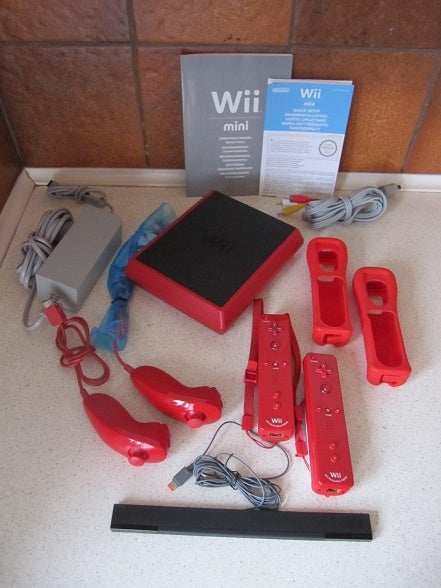 Nintendo Wii, "WII MINI" - standard