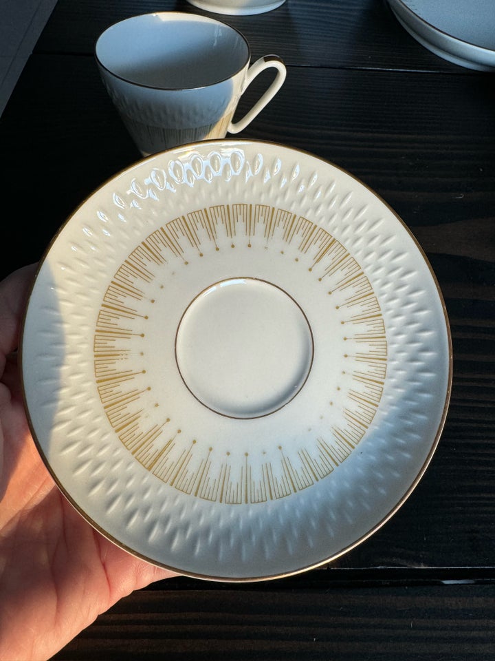 Porcelæn, Kaffekop, Edelstein