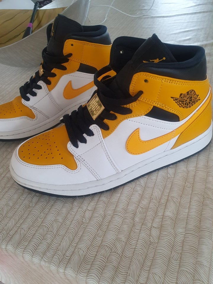 Sneakers, Jordan 1, str. 41