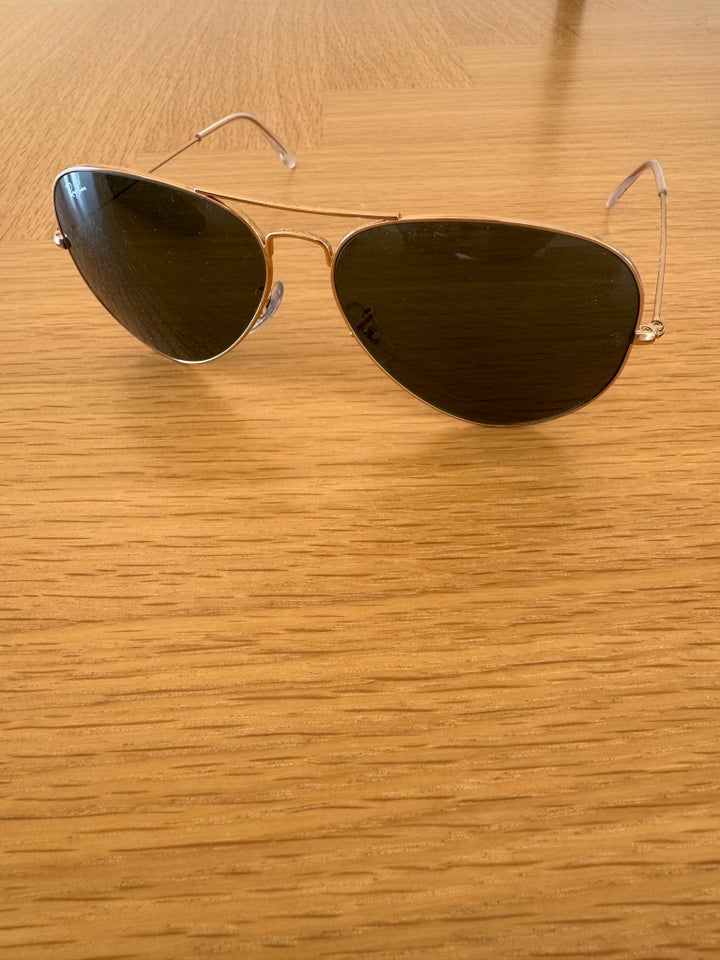 Solbriller herre, Rayban