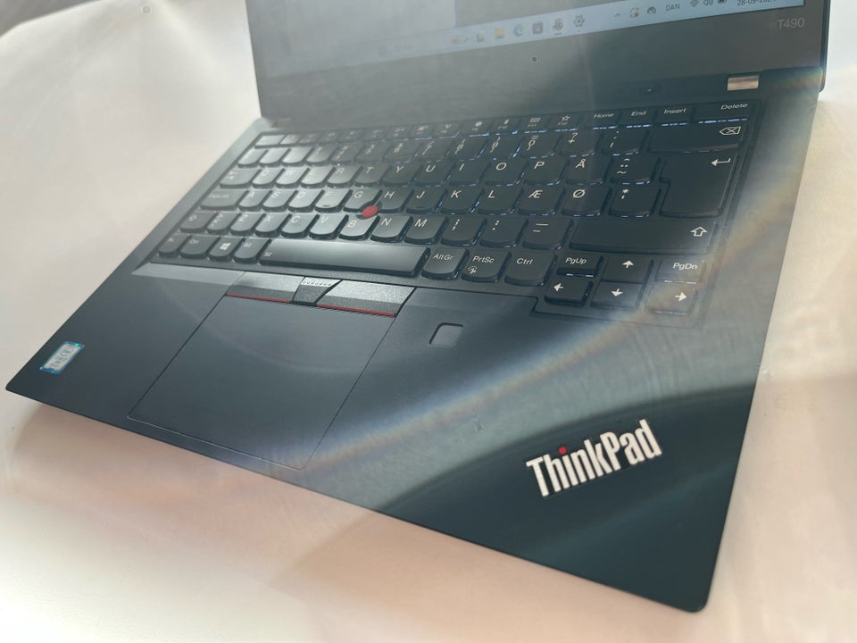 Lenovo T490 14” FHD IPS - I7 - 4G -