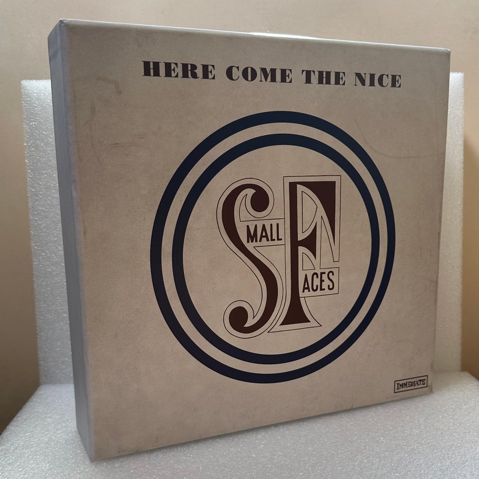 Single Small Faces HERE COME THE