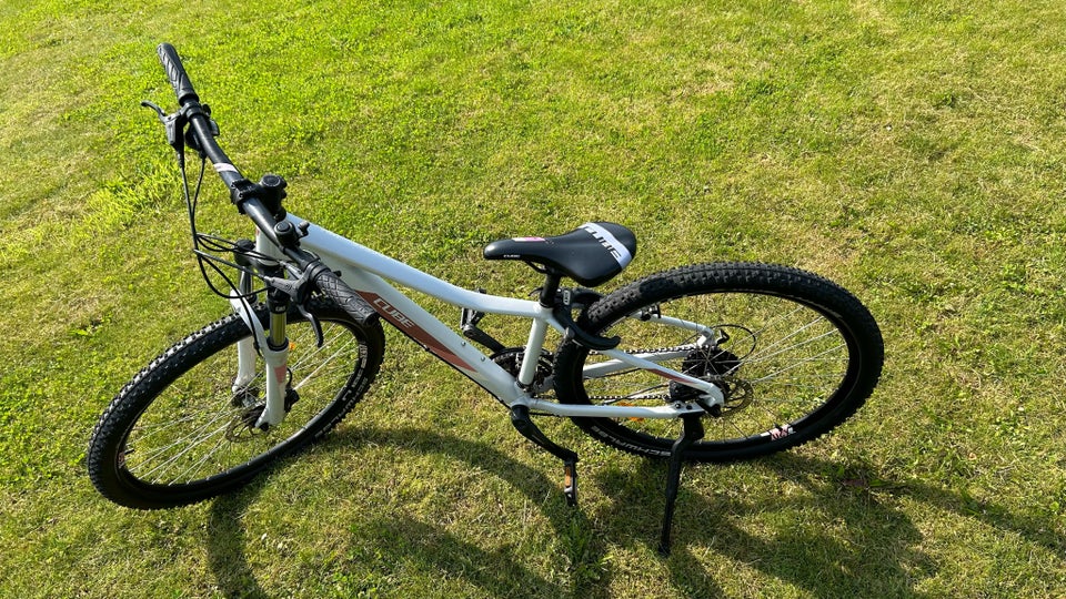 Cube Access HPA hardtail 135