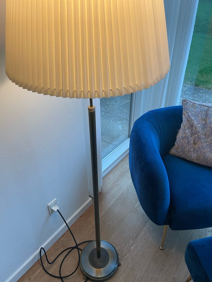 Anden arkitekt, ? , gulvlampe