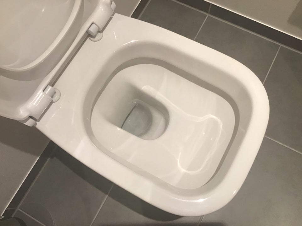 Toilet, Duravit, væghængt