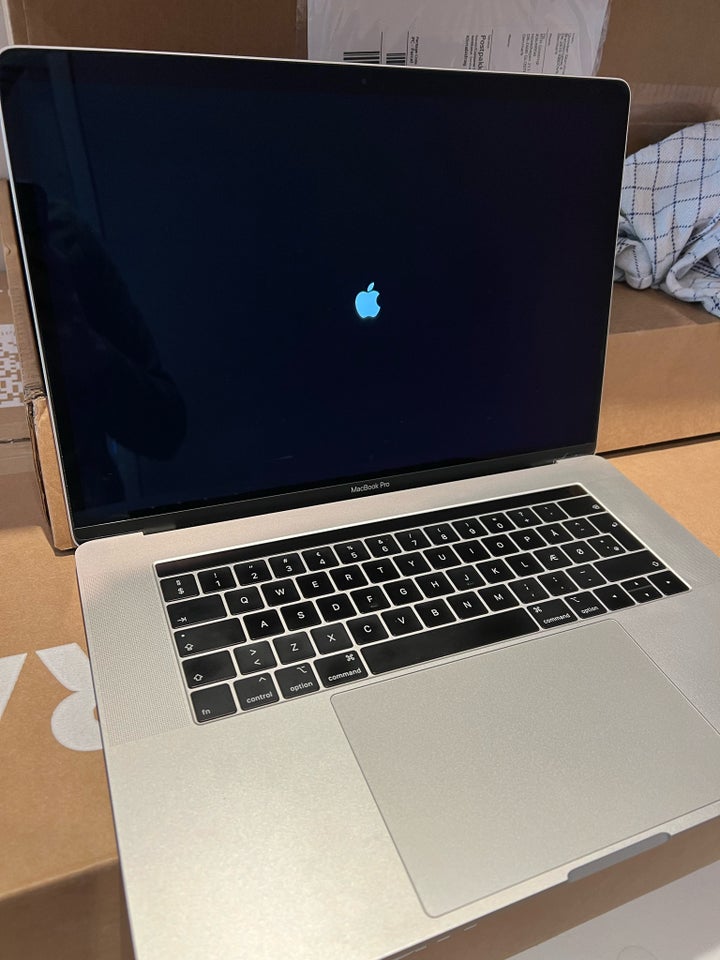 MacBook Pro, MacBook Pro 2018, I9