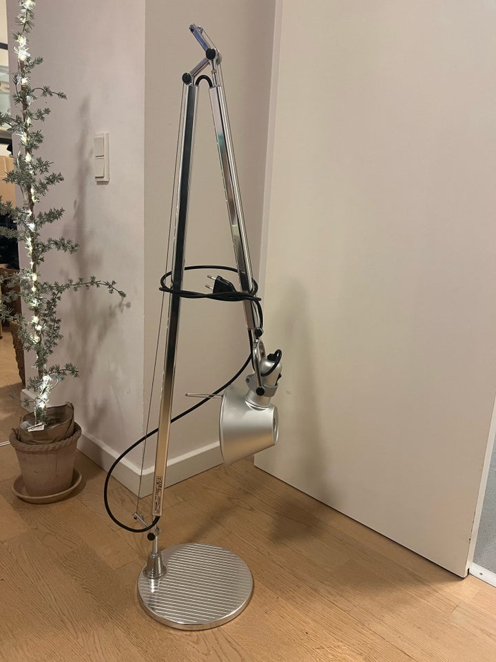 Artemide, Artemide Tolomeo Letura