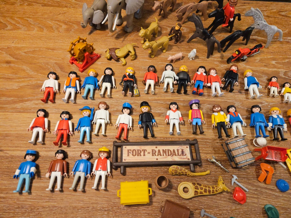 Playmobil