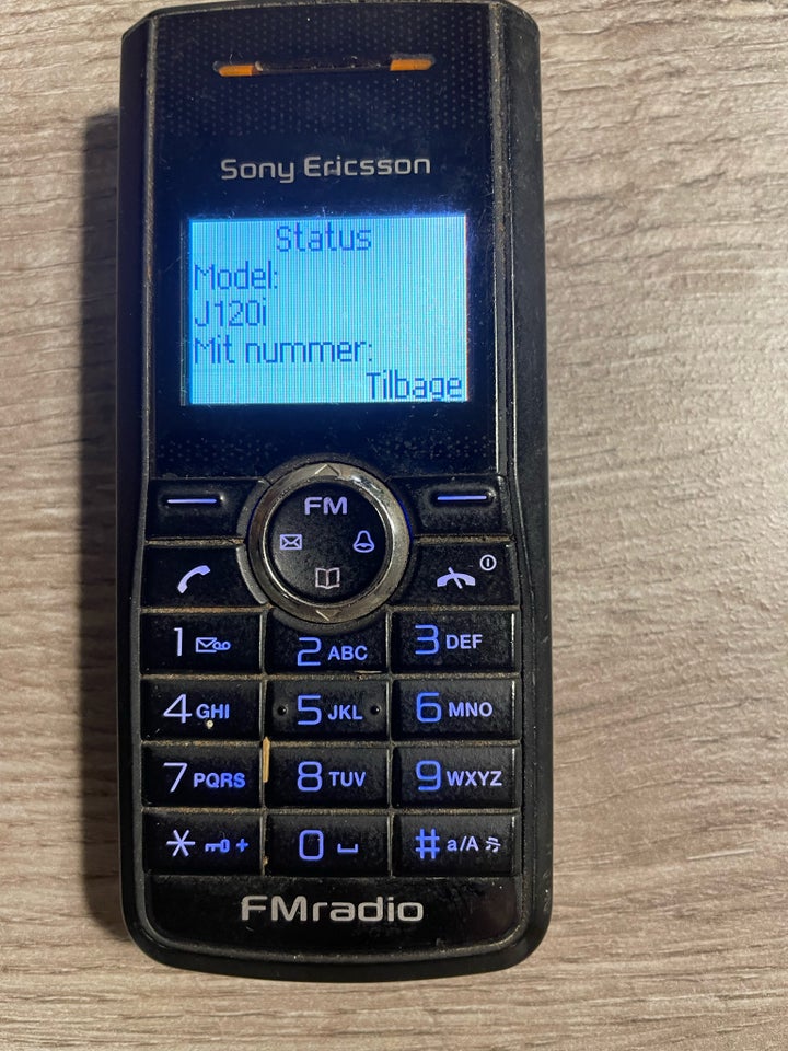 Sony Ericsson J120i, God