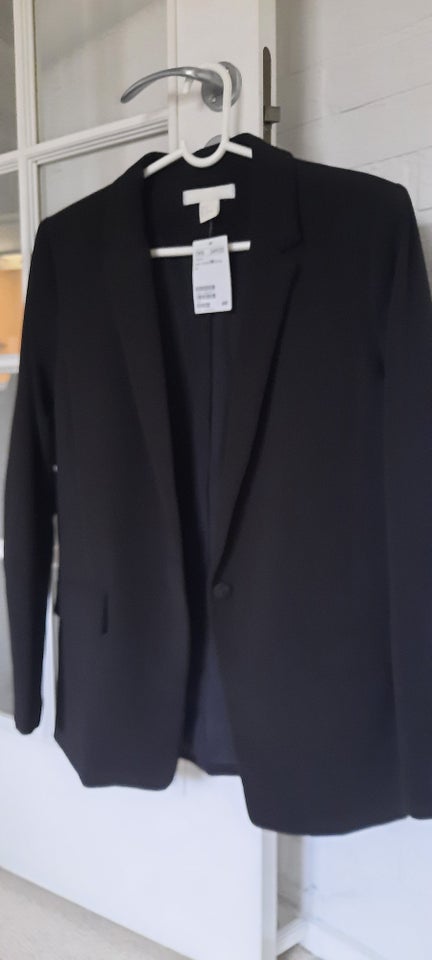 Blazer, str. 38, HM