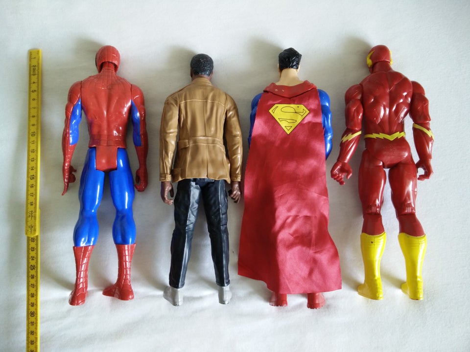 Action figurer