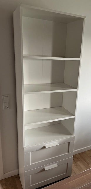 Reol Ikea Brimnes b: 60 d: 35 h: 190