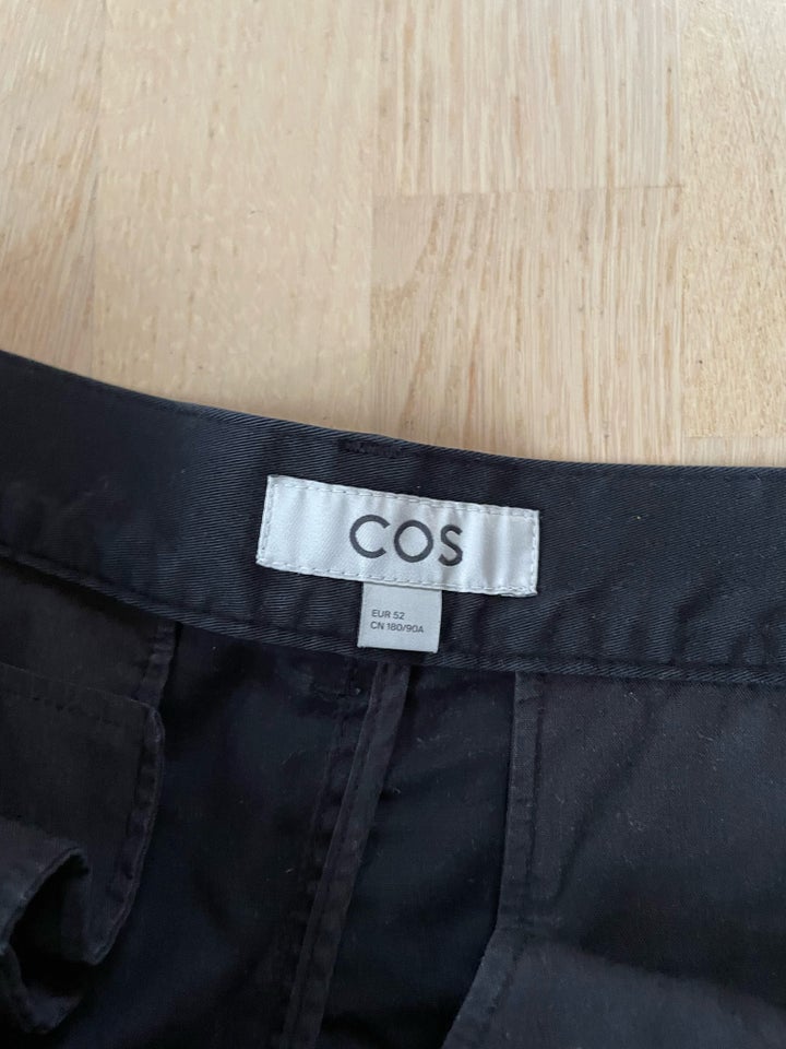 Chinos, COS, str. 52