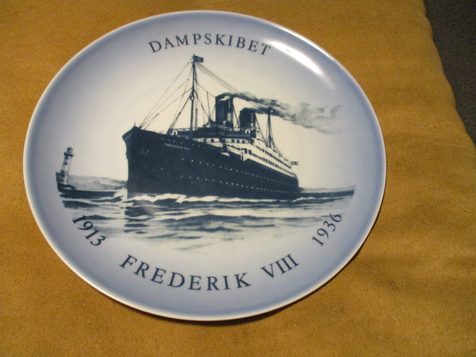 Platter, Dampskibet Frederik V111