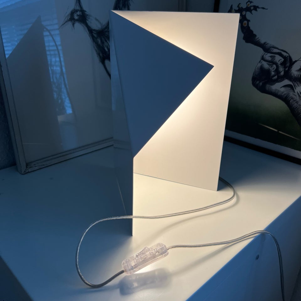 Anden arkitekt, A4, bordlampe