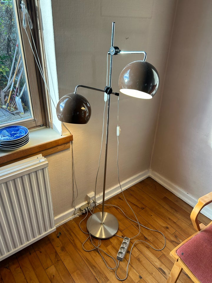 Standerlampe, Frandsen Ball