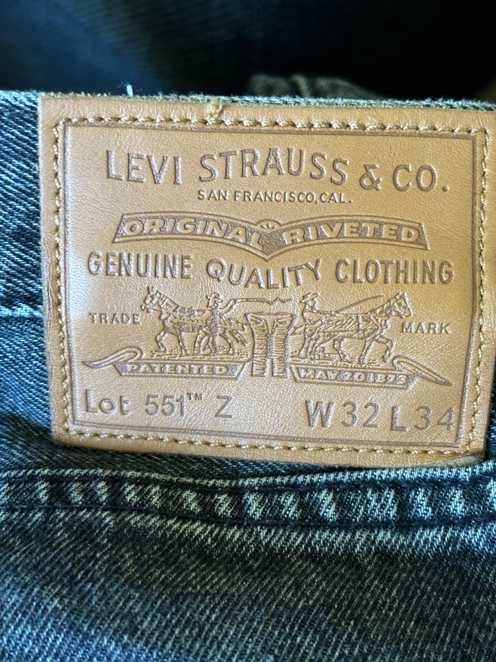 Jeans Levi’s str 32