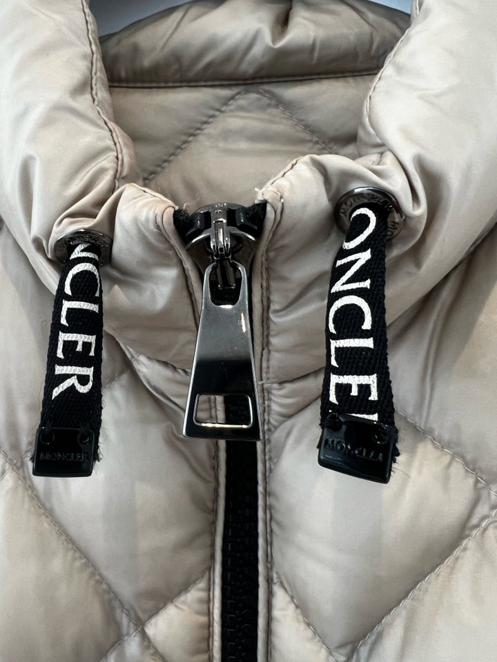 Dynejakke, str. 38, Moncler