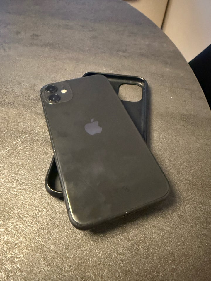 iPhone 11, 64 GB, sort