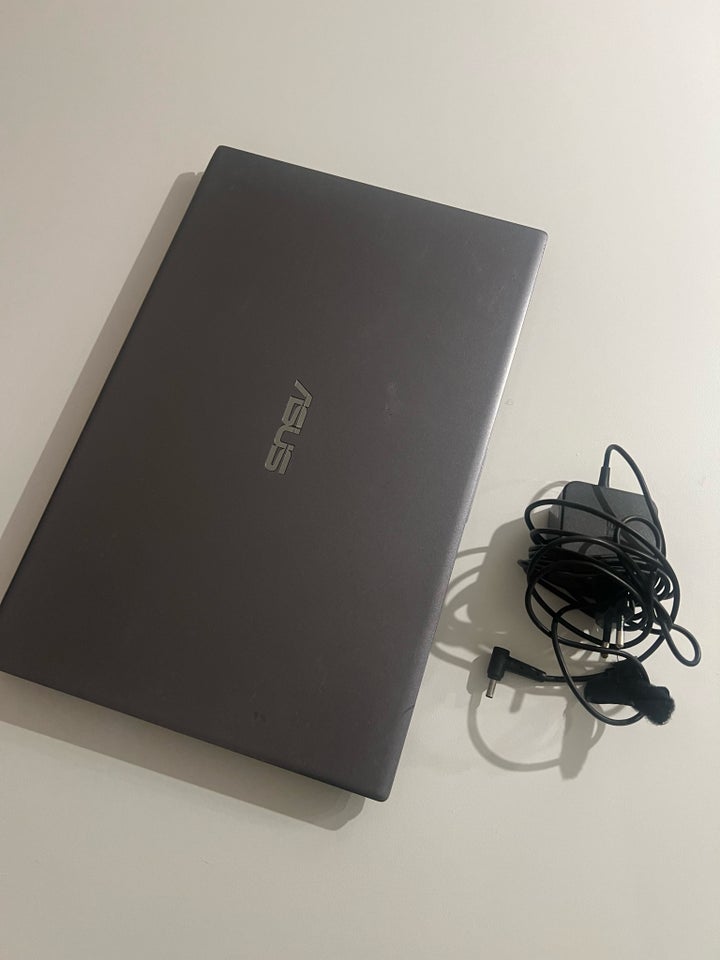 Asus Vivobook 15, 1.60 GHz, 8 GB ram