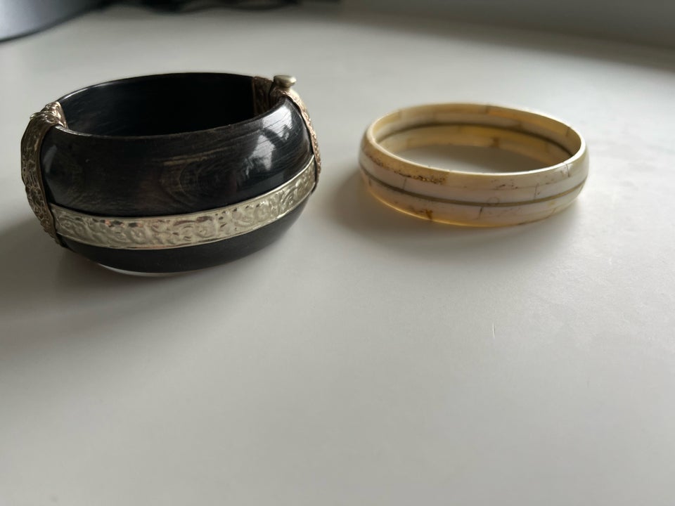 Armbånd, andet materiale, To