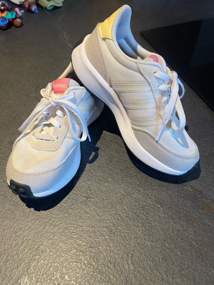 Sneakers, str. 31, Adidas