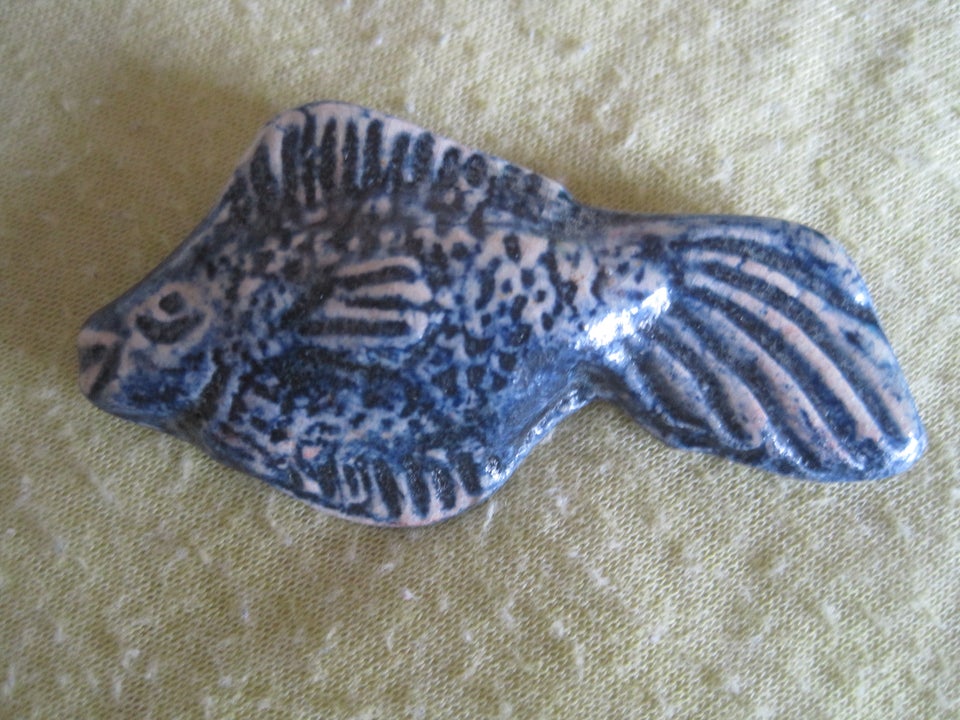 Keramik broche fisk