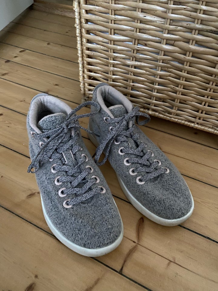 Sneakers, str. 40, Allbirds