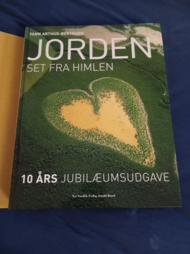 Jorden set fra himlen, emne: