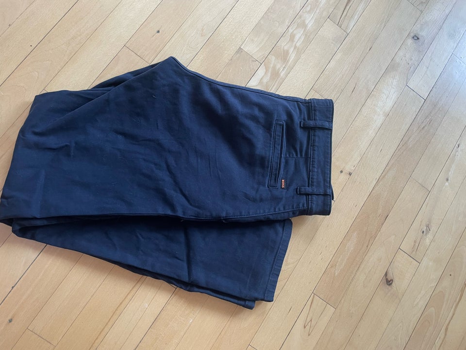 Chinos Hugo boss str 30