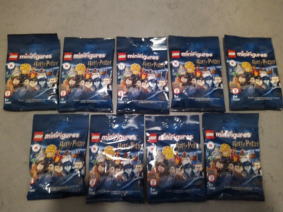 Lego Minifigures 71028