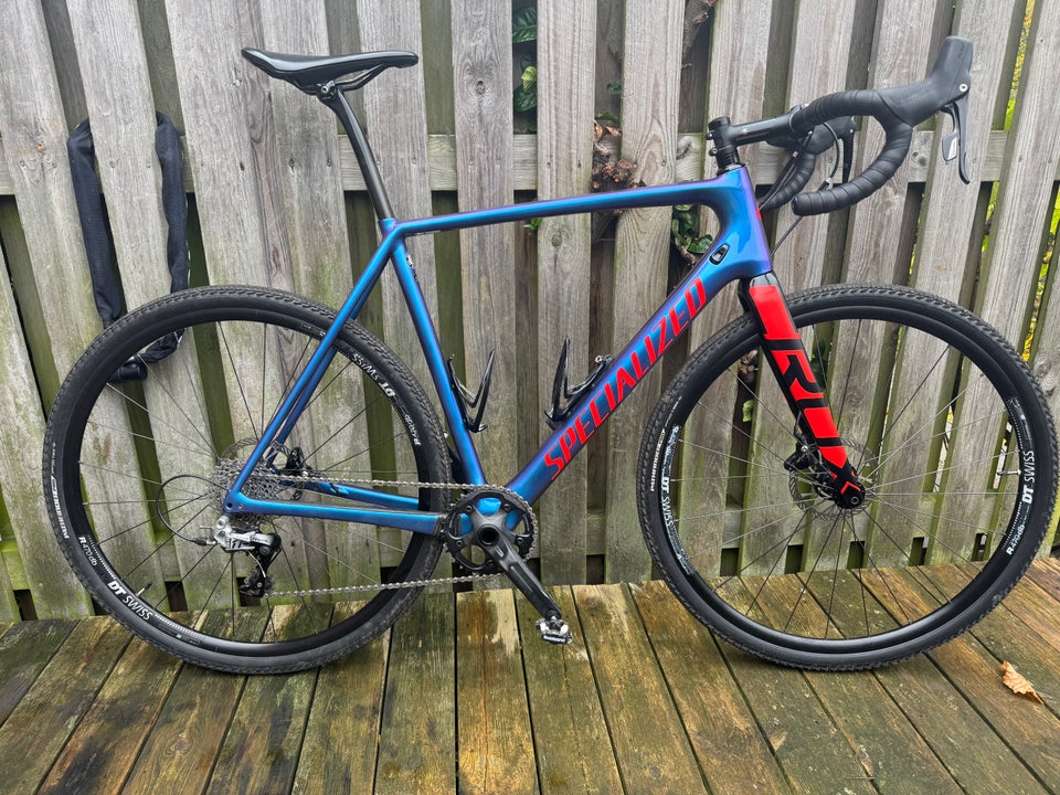 Herreracer, Specialized Crux