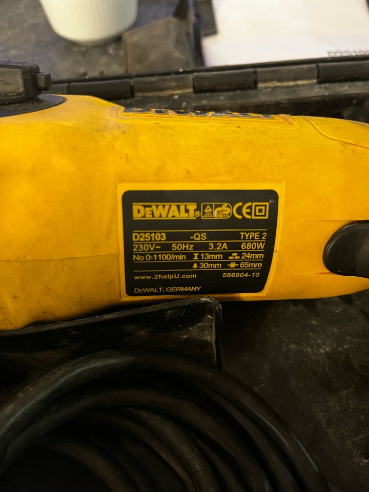 Borehammer, DeWalt