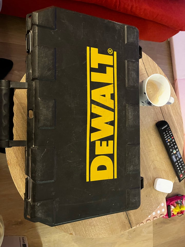 Borehammer, DeWalt