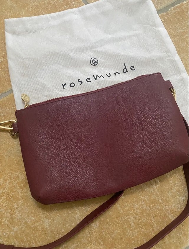 Crossbody, Rosemunde