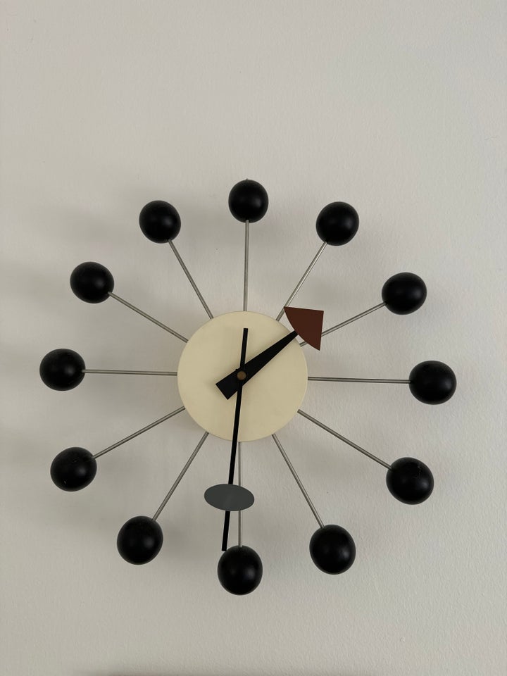 Vægur, Vitra Ball Clock Vægur