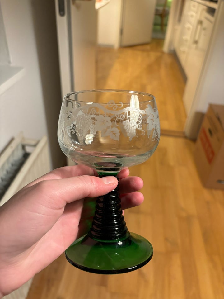 Glas, Vinglas, Rømer