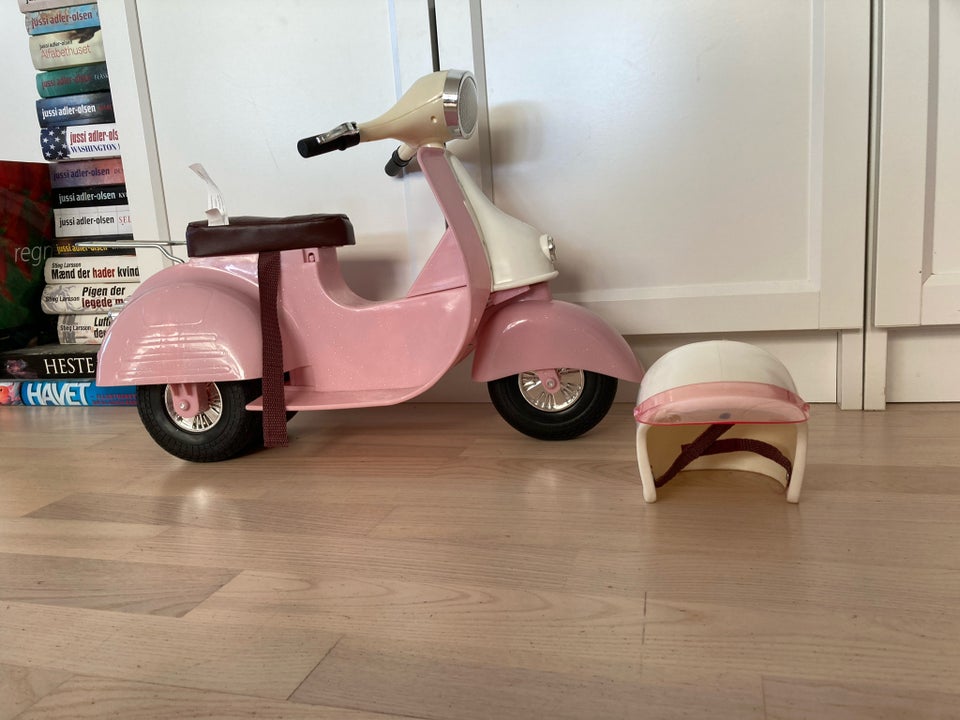 Andet legetøj Scooter til dukke