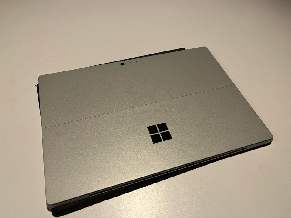 Microsoft Surface PRO 4 , I7 GHz, 16