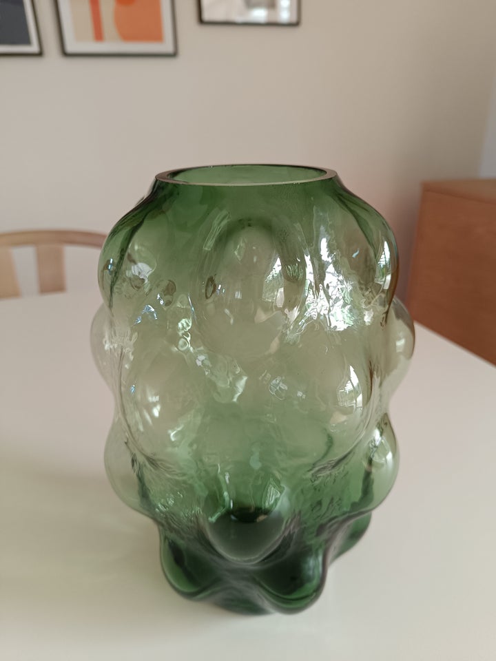 Grøn vase i glas