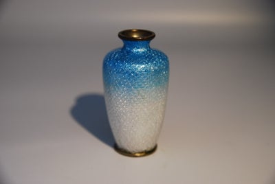 Andet Vase