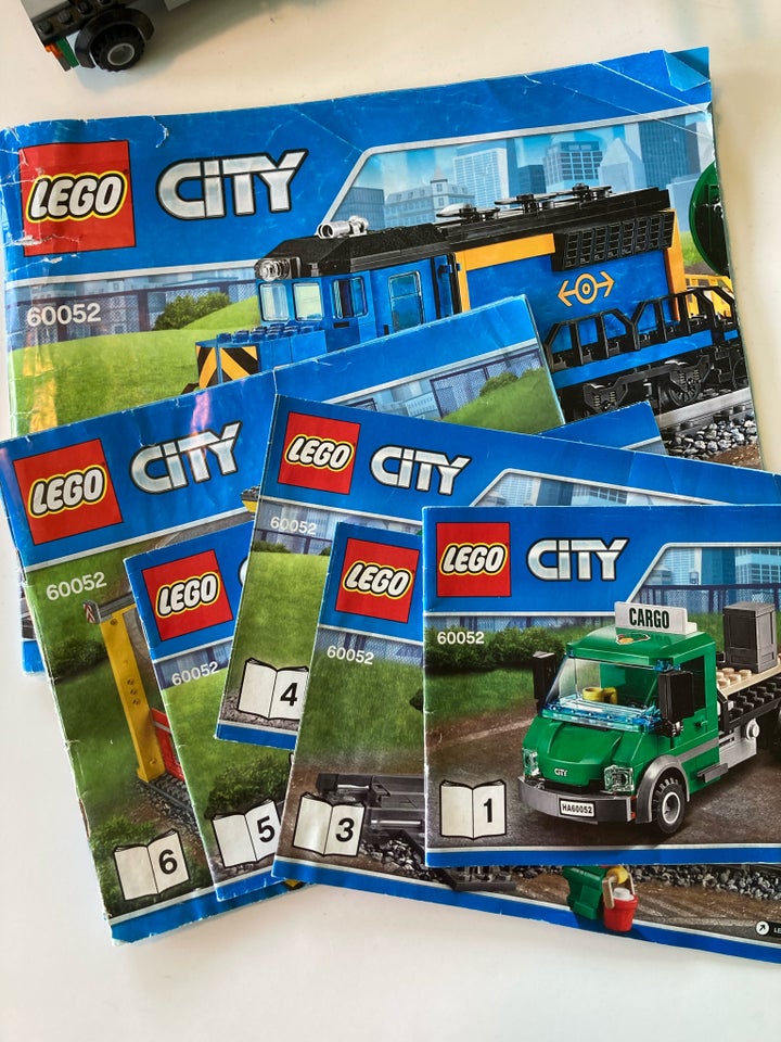 Lego City, 60052, 60051