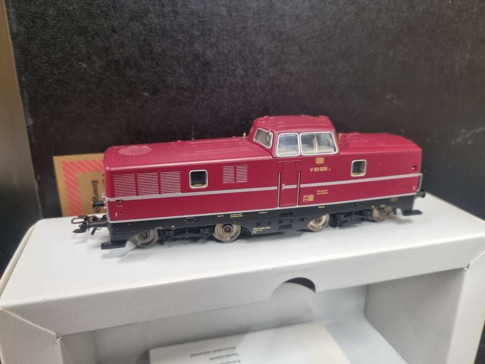 Modeltog, Märklin 36082 DB V80