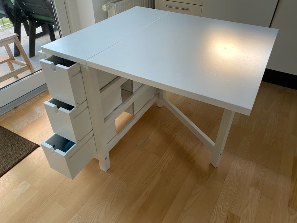 Klapbord, Ikea