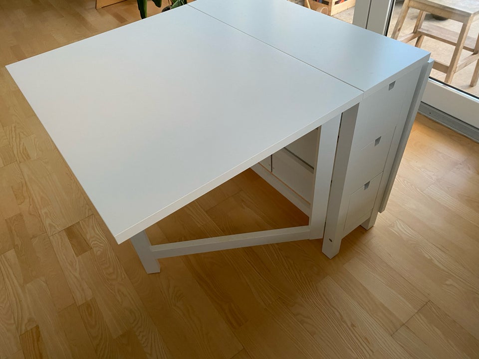 Klapbord, Ikea