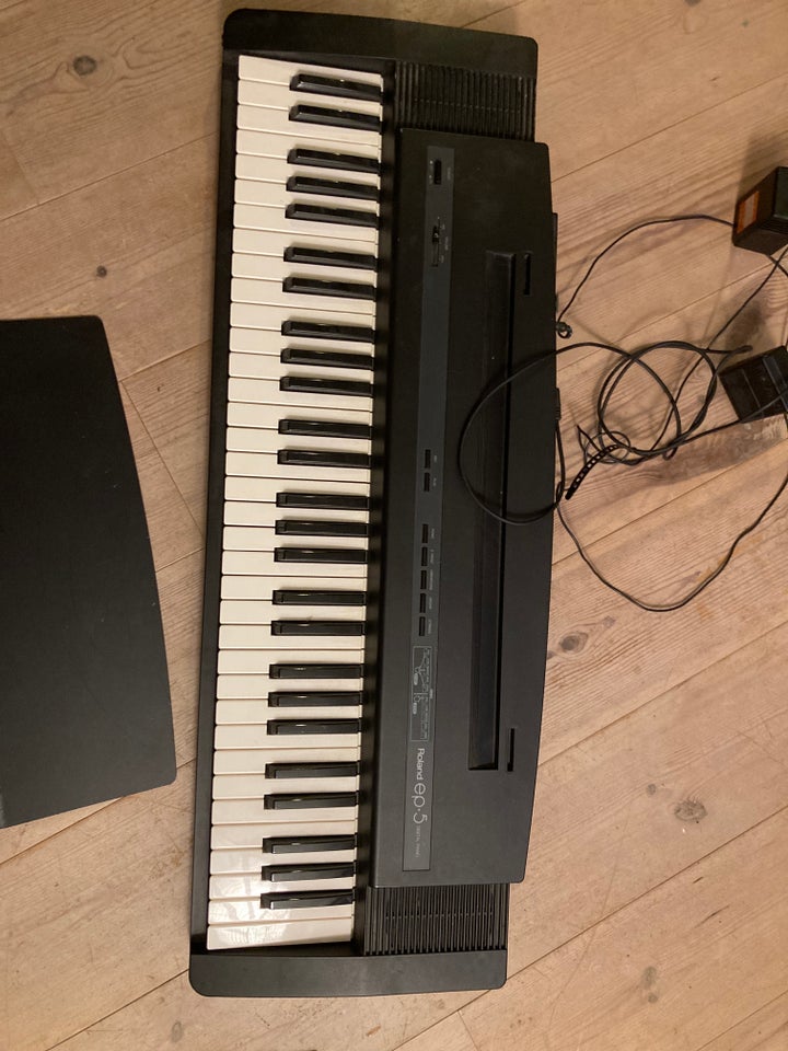 Digitalpiano, Roland Ep5