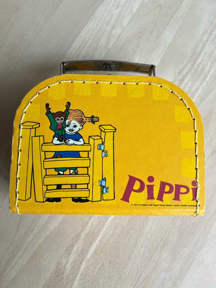 Andet, Pippi tøjdukke i kuffert