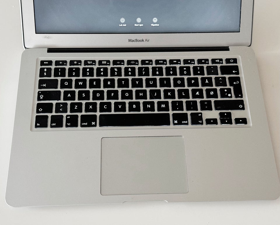 MacBook Air 13" 18 Ghz Intel GHz