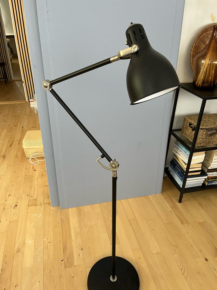 Gulvlampe Ikea