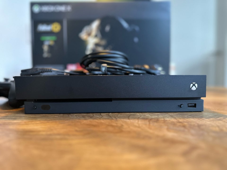 Xbox One X, 1787, Perfekt